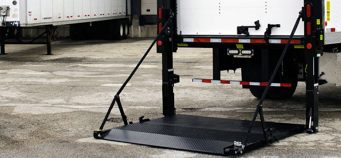 Magnum RailTrac™ Heavy Duty Series | Hydraulic Platform Lift